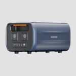 The B2400 offers flexible and scalable energy storage, making it ideal for users who want to maximize their energy independence and store more solar power. Its robust design and integrated wheels enable easy transport and installation